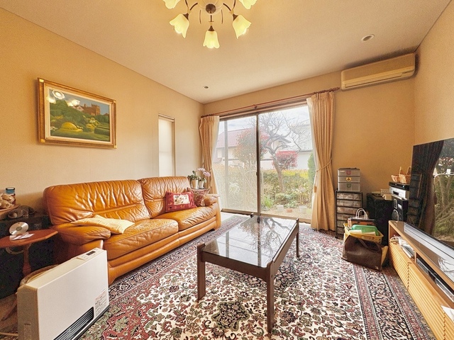 居室・リビング　家具や家電は付帯いたしません。