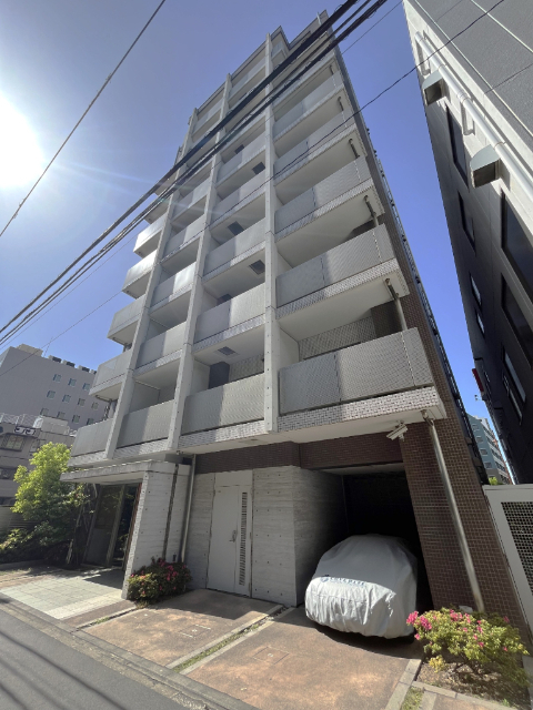 建物外観　重厚感ある外観