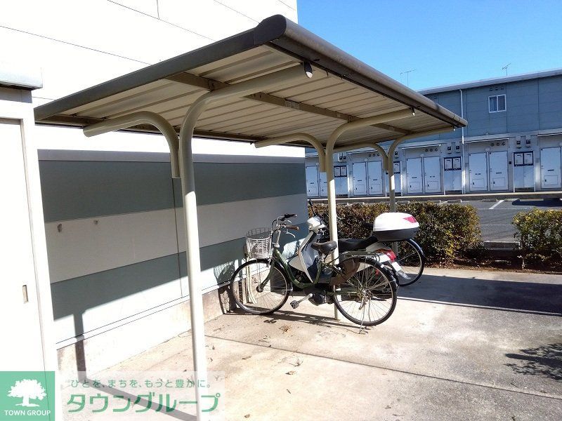 その他　屋根付き駐輪場