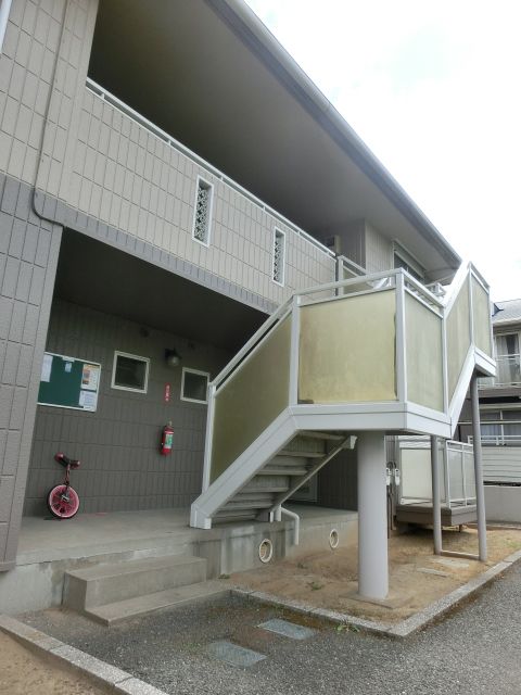 エントランス　玄関へのアプローチ