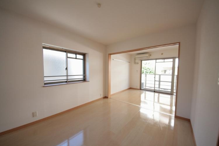 居室・リビング　物件の画像3