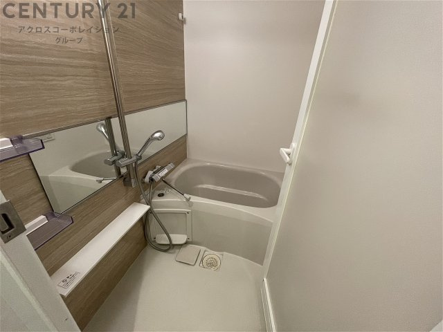 バス・シャワールーム　浴室乾燥機付き☆