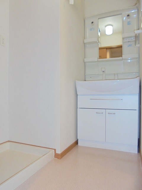 洗面設備　写真は202号室です