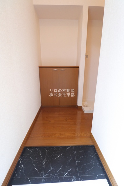 玄関　すっきりシンプルな玄関スペースです！