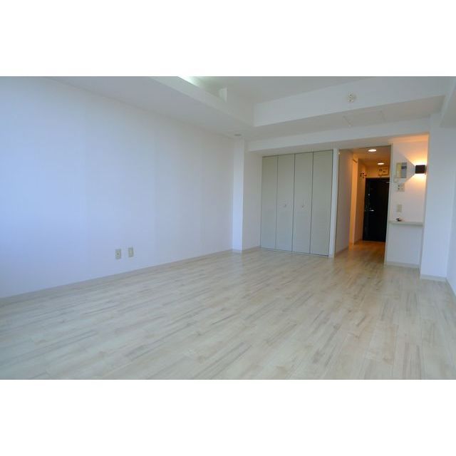 居室・リビング　※入居中につき、現状を優先します。