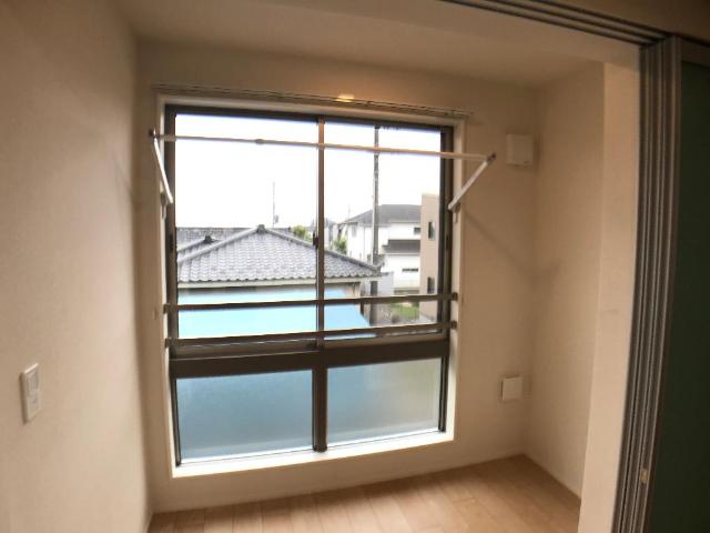 バルコニー　室内