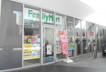 コンビニ　ファミリーマート 山野学苑/S店（コンビニ）まで30m