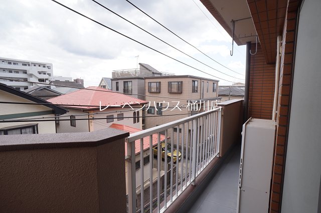 バルコニー　レーベンハウス桶川店へ　048-787-5511