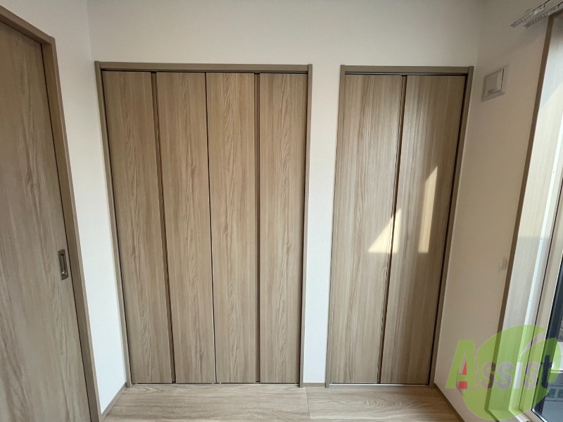 収納　収納は分かれて２つあります。ジャンル分け出来て便利ですね。