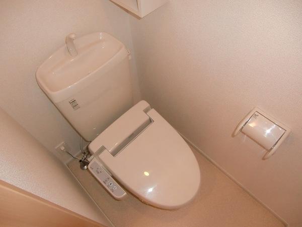 トイレ　反転タイプになります