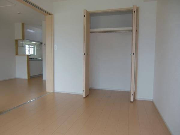 収納　反転タイプになります