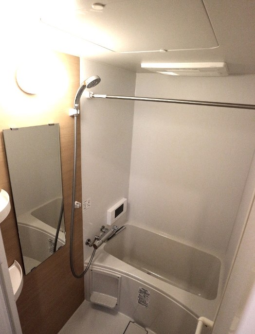 バス・シャワールーム　清潔な浴室！