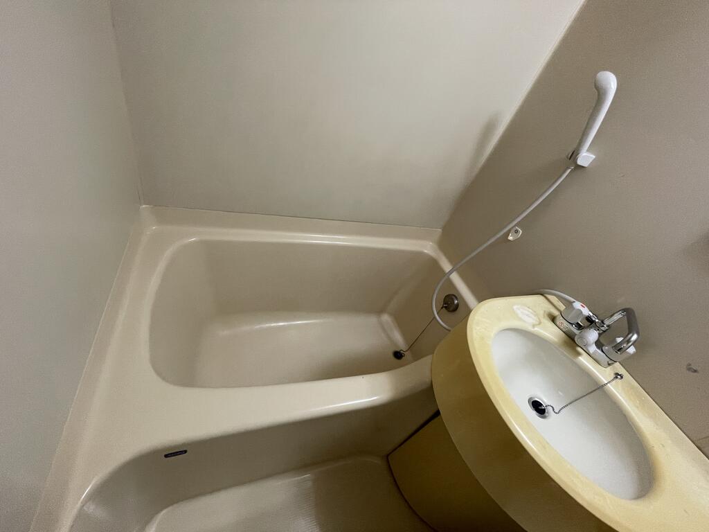 バス・シャワールーム　バスルーム