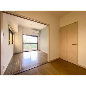 居室・リビング　キッチン