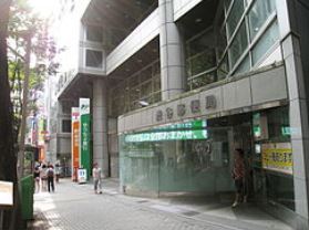 郵便局　渋谷郵便局（郵便局）まで323m