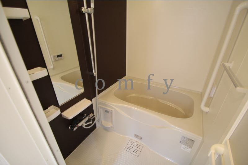 バス・シャワールーム　追焚き・浴室乾燥機付きバス