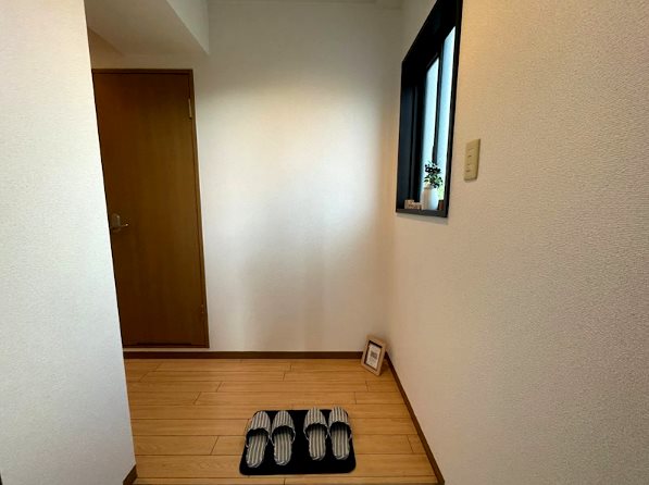 玄関　※別号室になりますため参考写真となります。