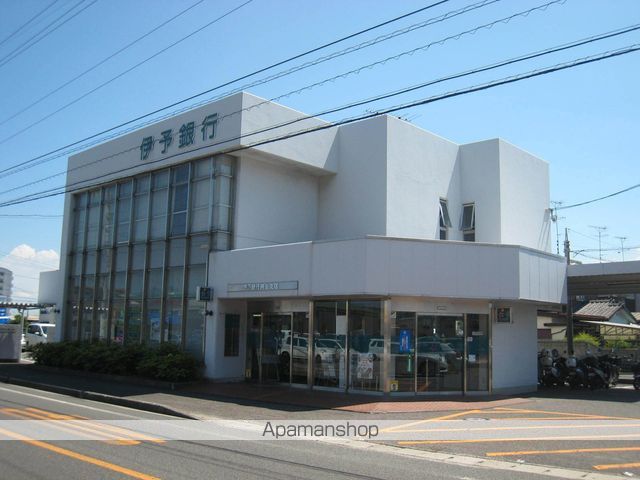 銀行　伊予銀行鳥生支店（銀行）まで409m