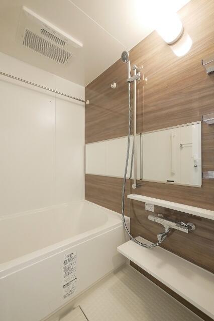 バス・シャワールーム　?