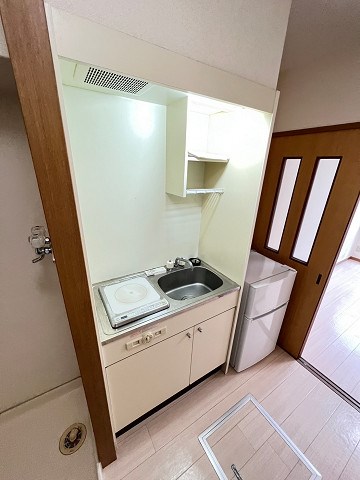 キッチン　コンパクトなキッチンで掃除もラクラク