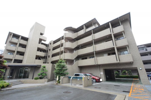 建物外観　安心のオートロック付き♪