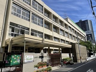 小学校　大阪市立高津小学校（小学校）まで514m