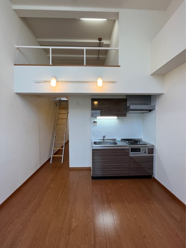 居室・リビング　※他部屋参考写真