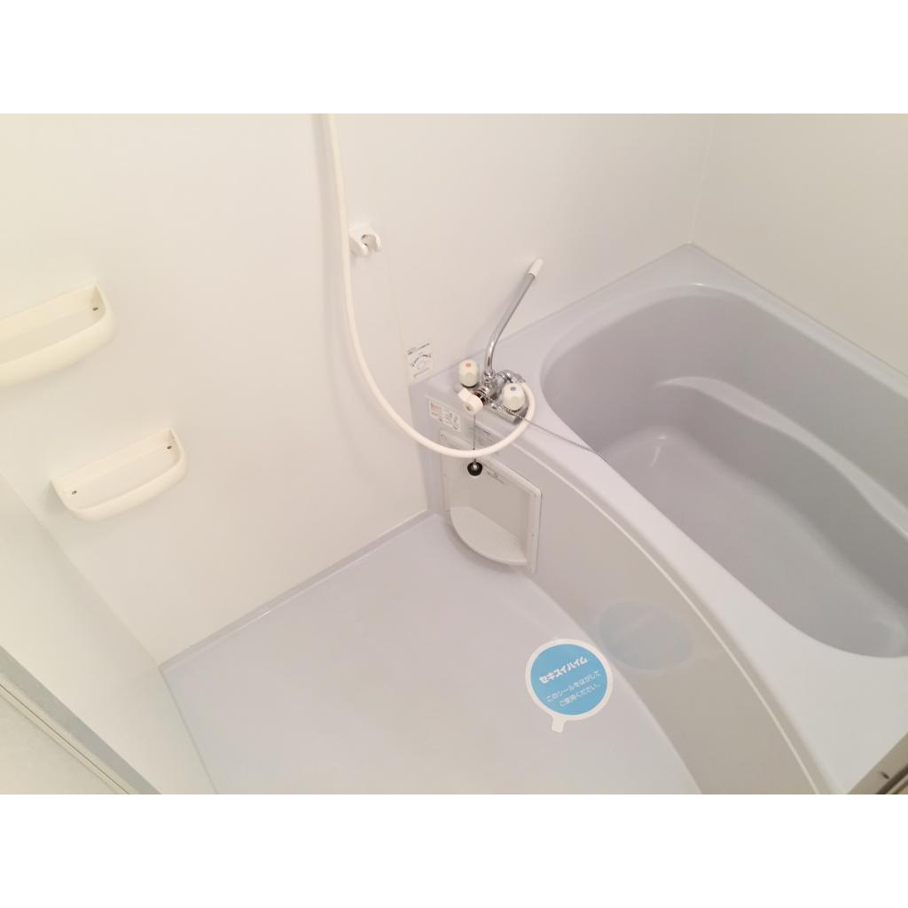 バス・シャワールーム　給湯式バスルーム