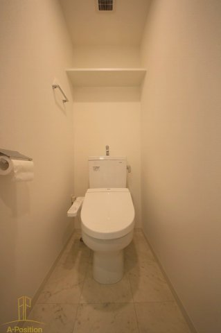 トイレ　LOTUS　GARDEN