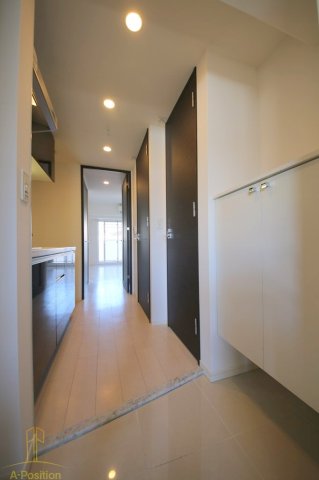 玄関　LOTUS　GARDEN