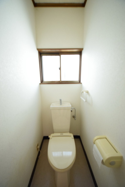 トイレ　～換気もしっかり～