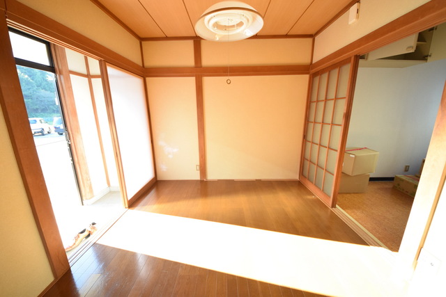 居室・リビング　～日当たりサンサン～