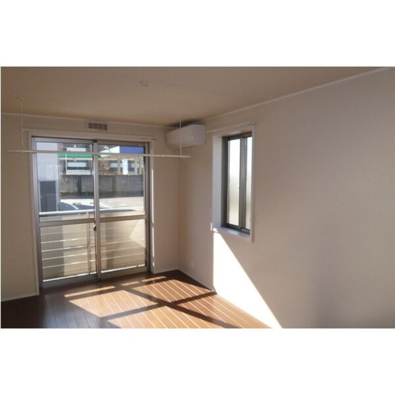 居室・リビング　図面と現状に相違がある場合には現状を優先