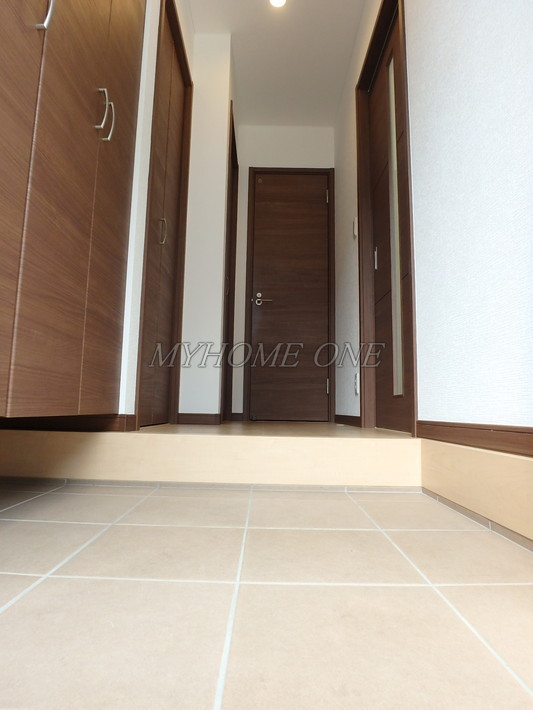 玄関　玄関ホール