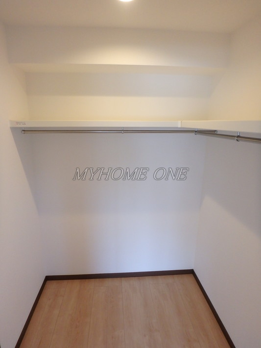 収納　ウォークインクローゼット