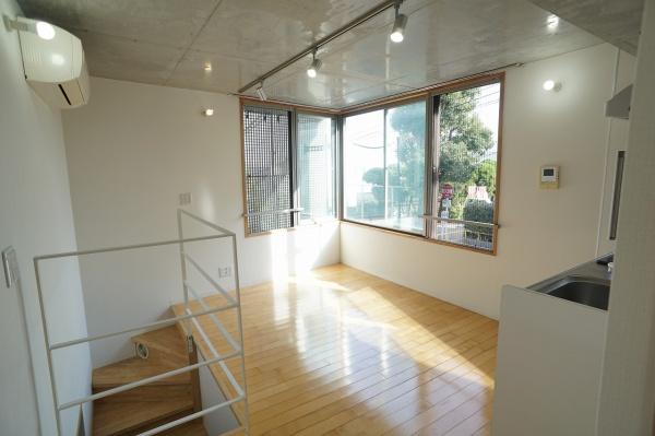 その他部屋・スペース　陽ざしが差し込むLDK