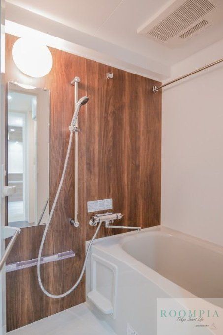 バス・シャワールーム　※同タイプの別のお部屋です。