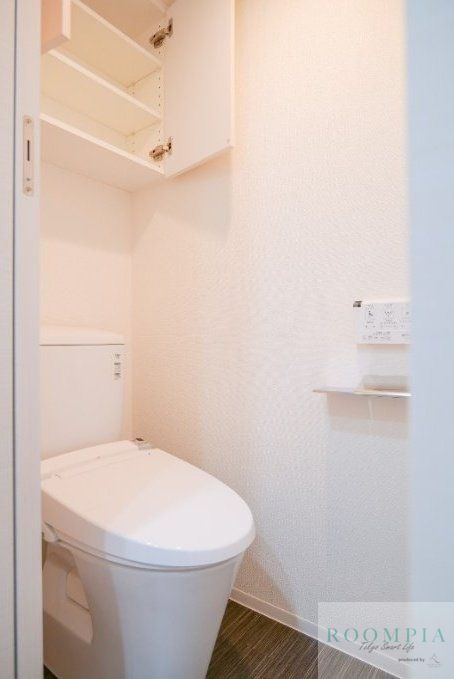 トイレ　※同タイプの別のお部屋です。