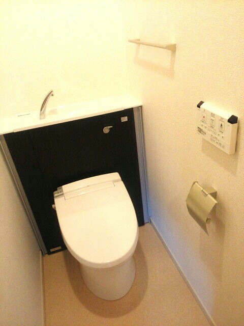 トイレ　ウォシュレット設置済みです！