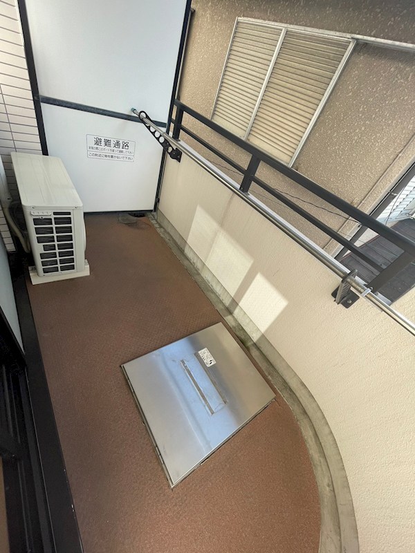 バルコニー　現況優先