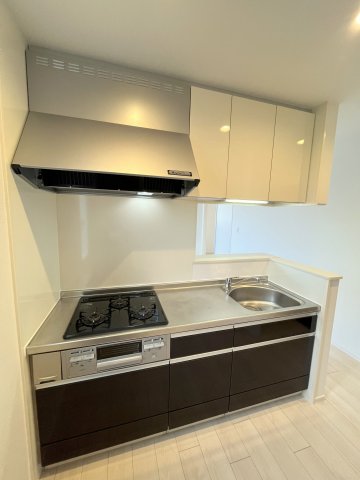 キッチン　★人気のカウンターキッチン★ガスコンロ3口付きです★