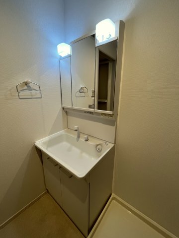 洗面設備　★独立洗面台付き★