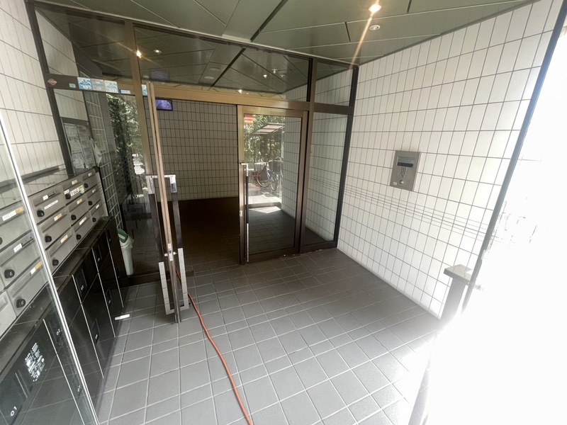 エントランス　オートロック