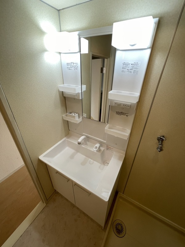 洗面設備　シャンプードレッサー