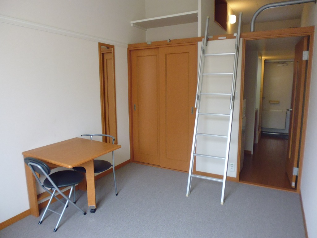 居室・リビング　ロフト付です。