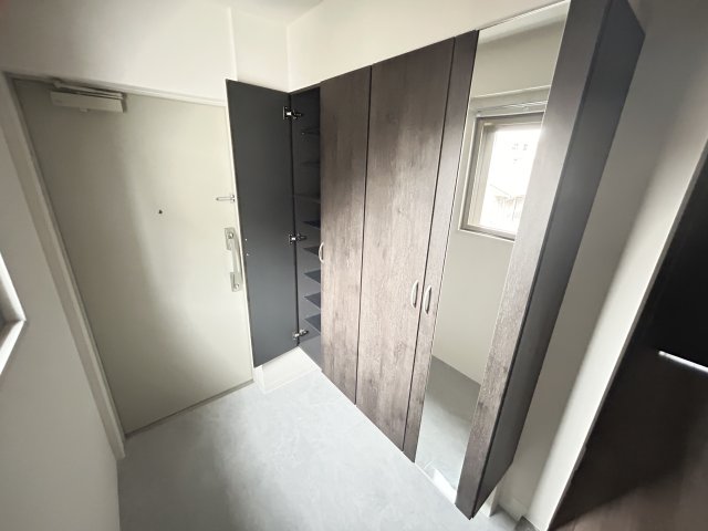 玄関　別号室参考写真です。