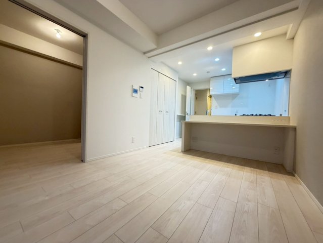 居室・リビング　詳細は、RISUMO江坂本店→06-6155-7137まで♪