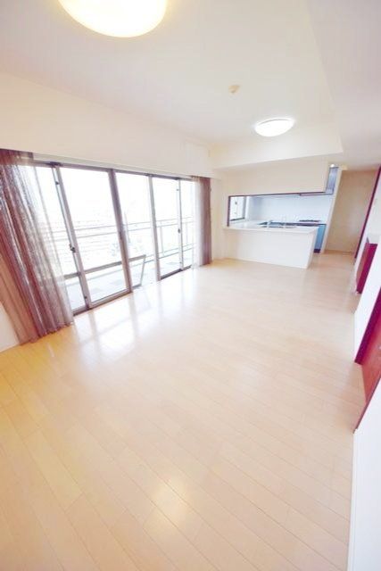 居室・リビング　★お問い合わせはタウンハウジング聖蹟桜ヶ丘店まで★