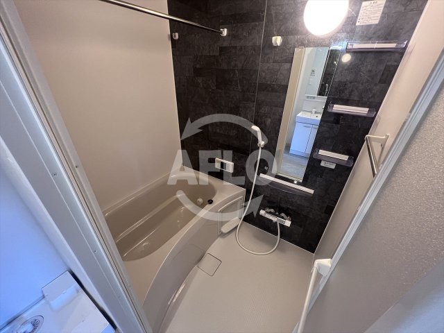 バス・シャワールーム　ブリリアントコート　パーリオ　風呂