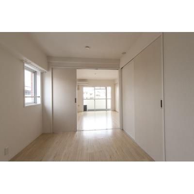 居室・リビング　☆明るい居室☆